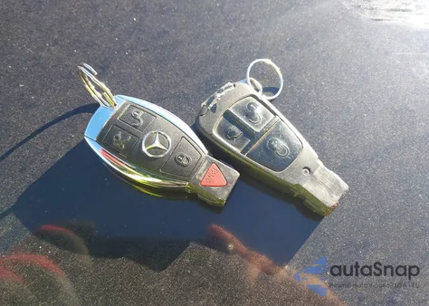 2000 Mercedes-Benz S 430 z USA, uszkodzony, nr VIN WDBNG70J3YA094950